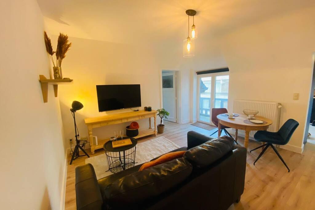 Recently Renovated Appartement 150M From The Beach De Haan Eksteriør billede